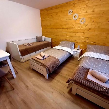 Noclegi Majowy Zakatek Zboiska Εξωτερικό φωτογραφία